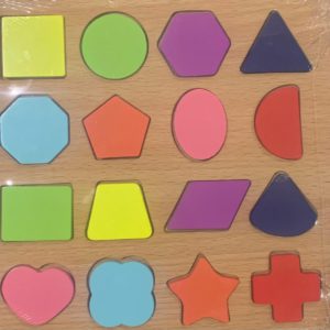 Tabla de encastre de madera con diferentes formas (1385)