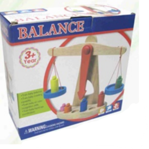 Balanza de madera en caja (DD1445)