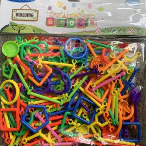 Bolsa con piezas de construcción plásticas (DD1460)