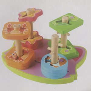 Torre de encastre con imágenes de animales x4